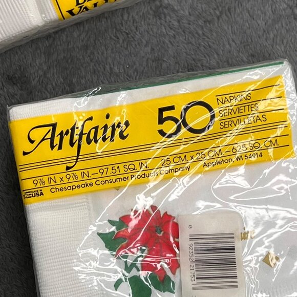 Vintage Christmas Plates Napkin Party Lot 230 pc Poinsettia Coated Red Green NIP - Picture 6 of 11